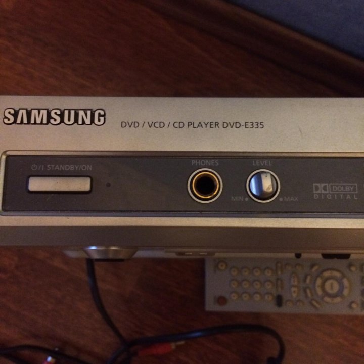 DVD плеер Samsung e335