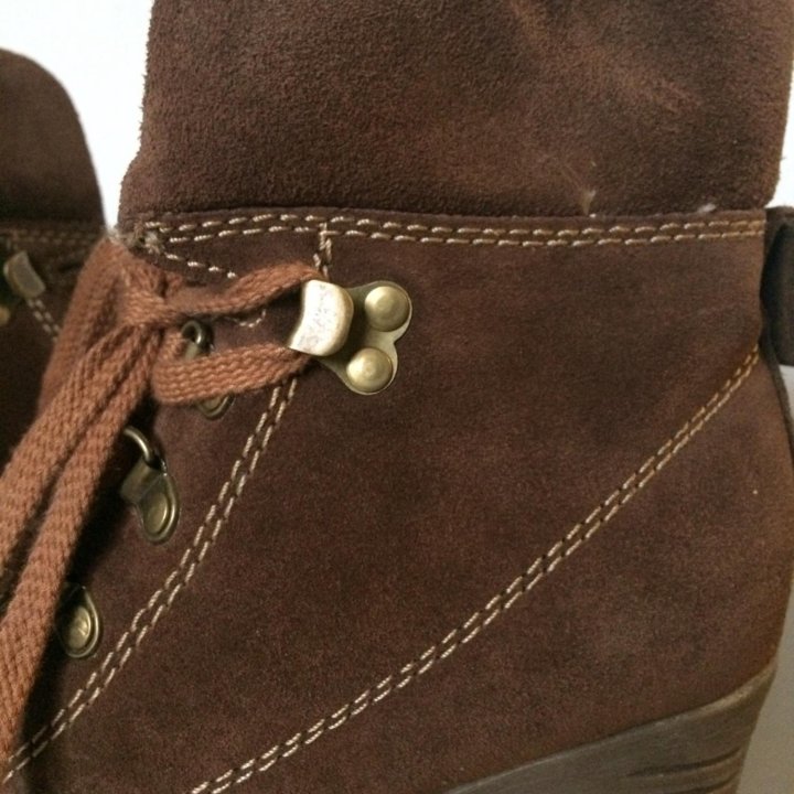 Зимние ботинки