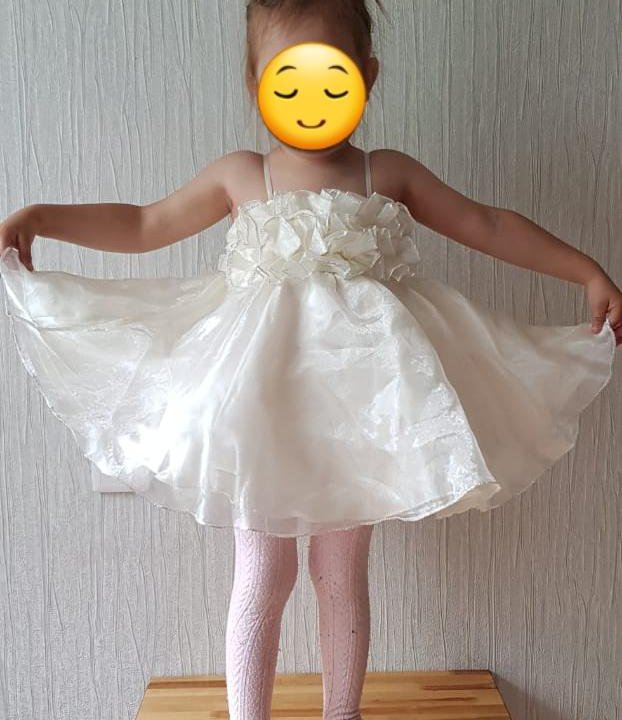 Нарядное платье на девочку до 2,5 лет