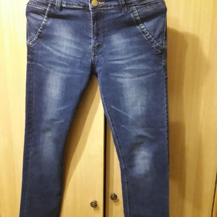 Мужские джинсы р. 48
