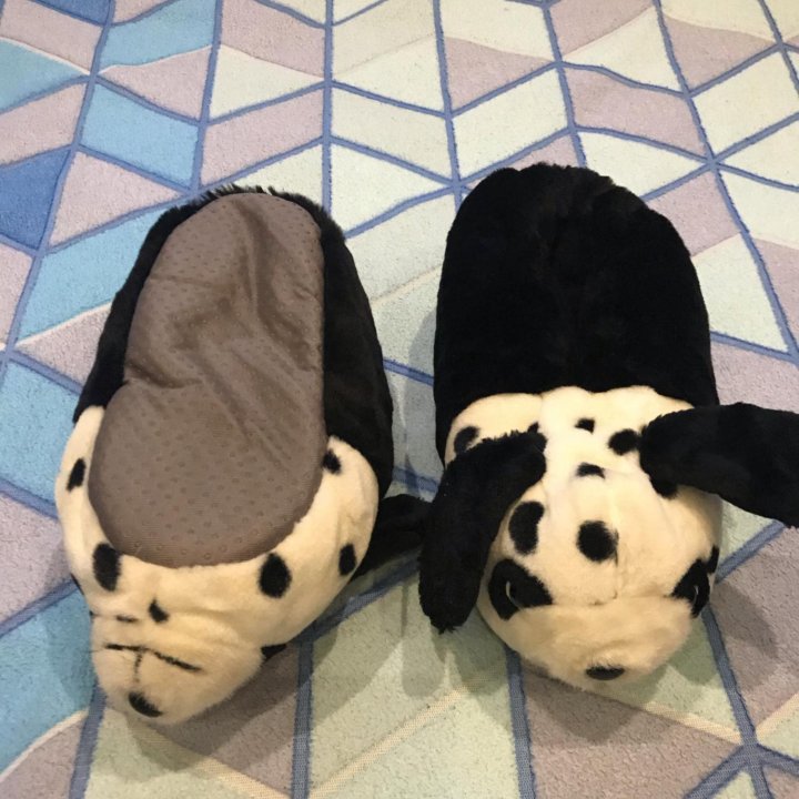 Домашние тапочки.