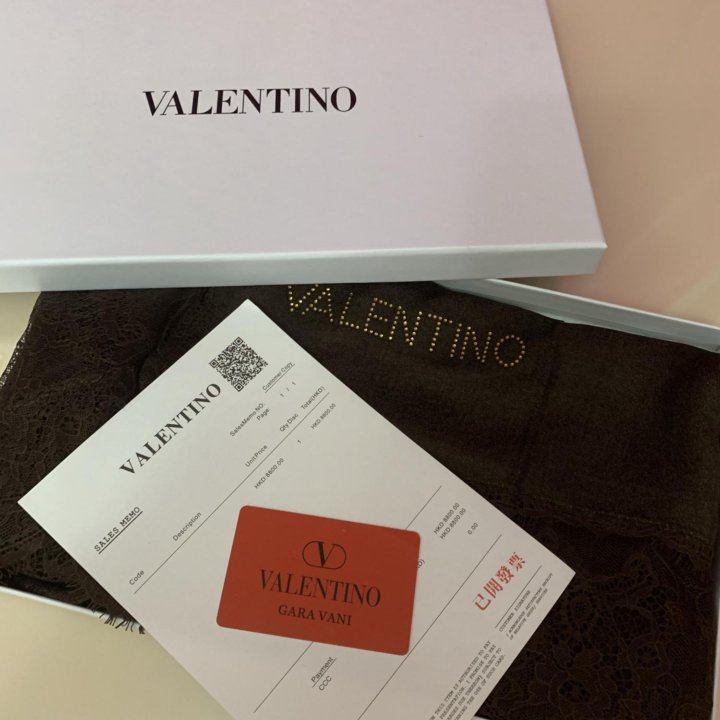 Новый палантин Valentino Италия