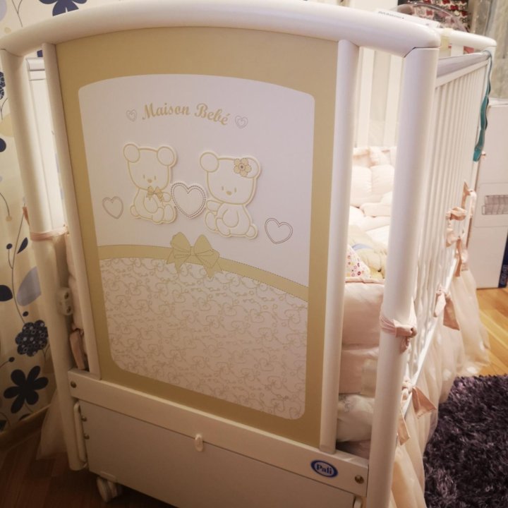 Кроватка Pali maison bebe с маятником и комод