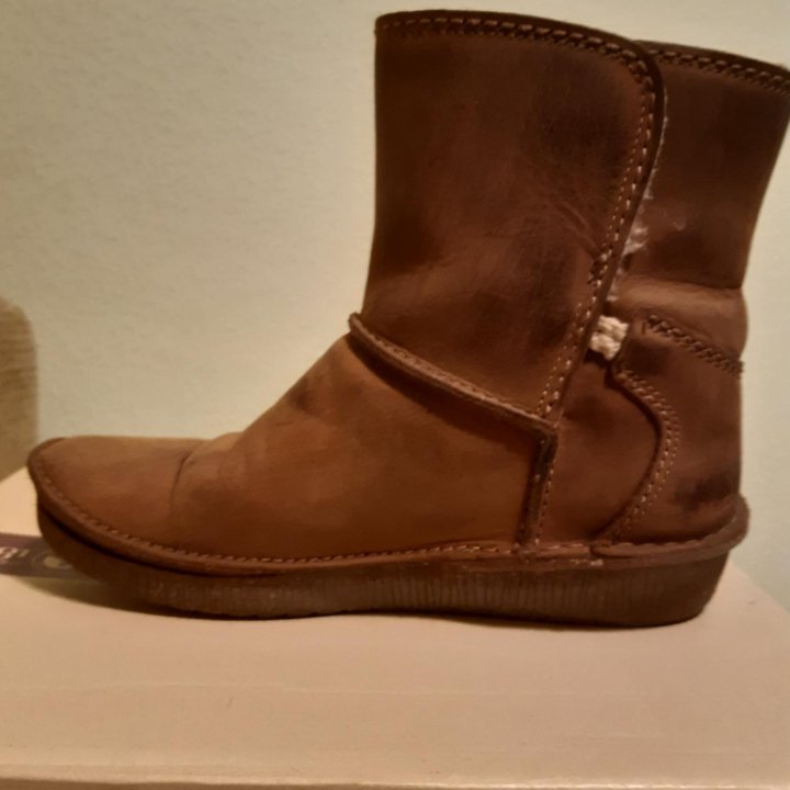 Полусапожки Clarks