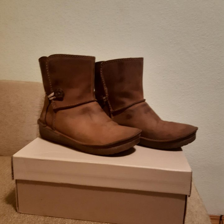 Полусапожки Clarks
