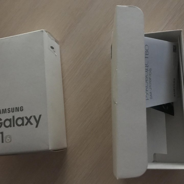 Коробка Samsung Galaxy J1