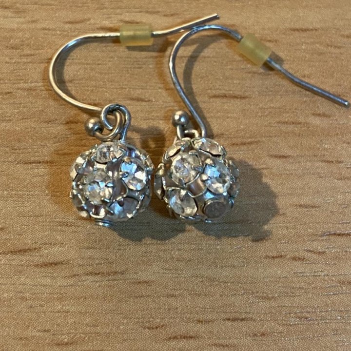 Серьги под серебро