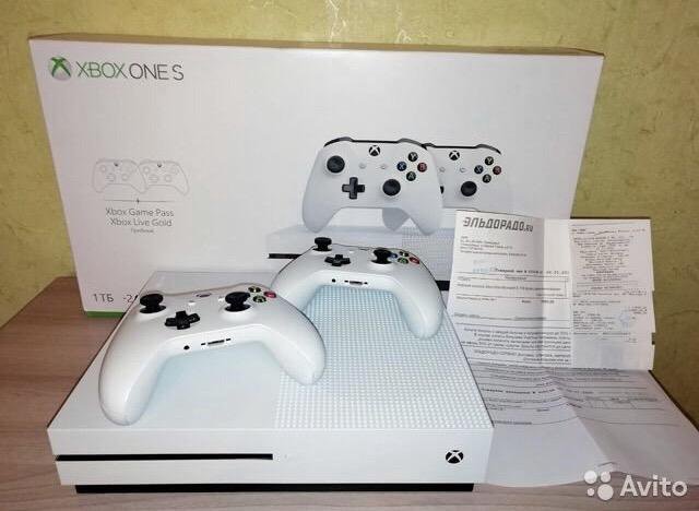 Xbox one s 1TB как новый + доставка