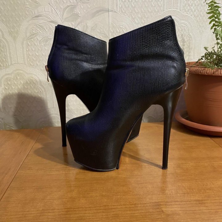 Ботильоны(полусапожки)