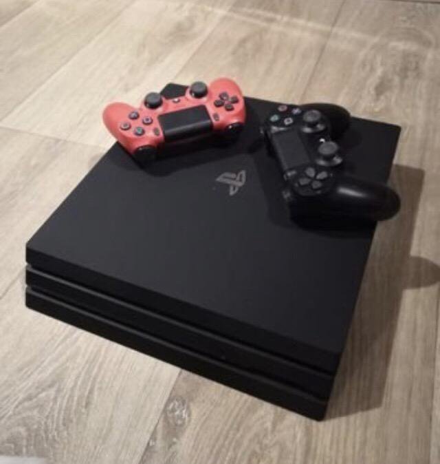 Sony PlayStation 4 pro 1TB + доставка