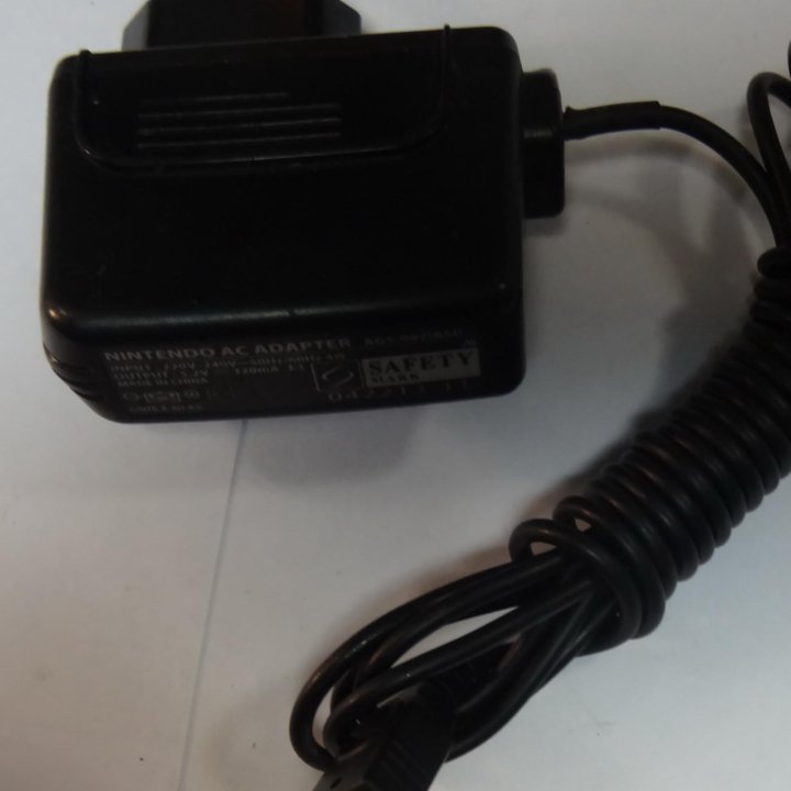 Блок питани Nintendo AC Adapter AGS002 5.2V 0.32A