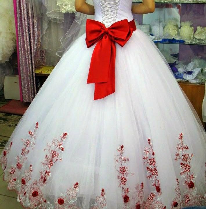 Свадебное платье