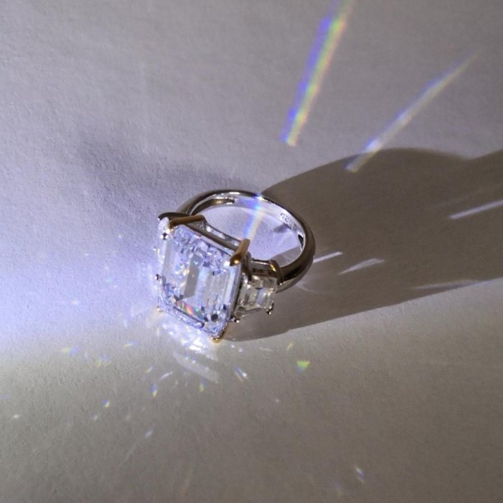 Серебряное кольцо