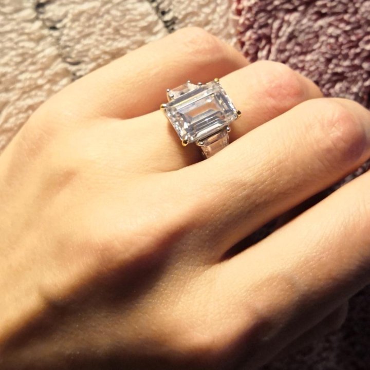 Серебряное кольцо