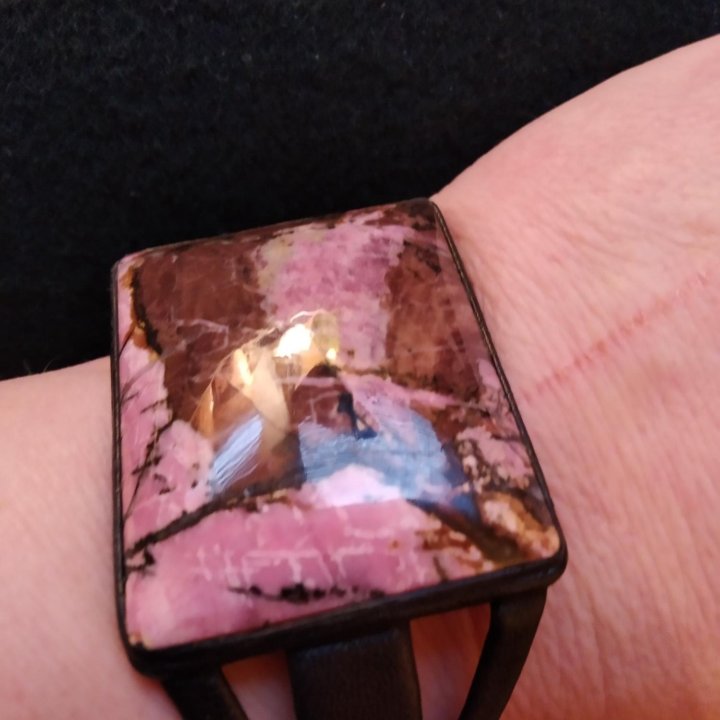 Комплект с родонитами