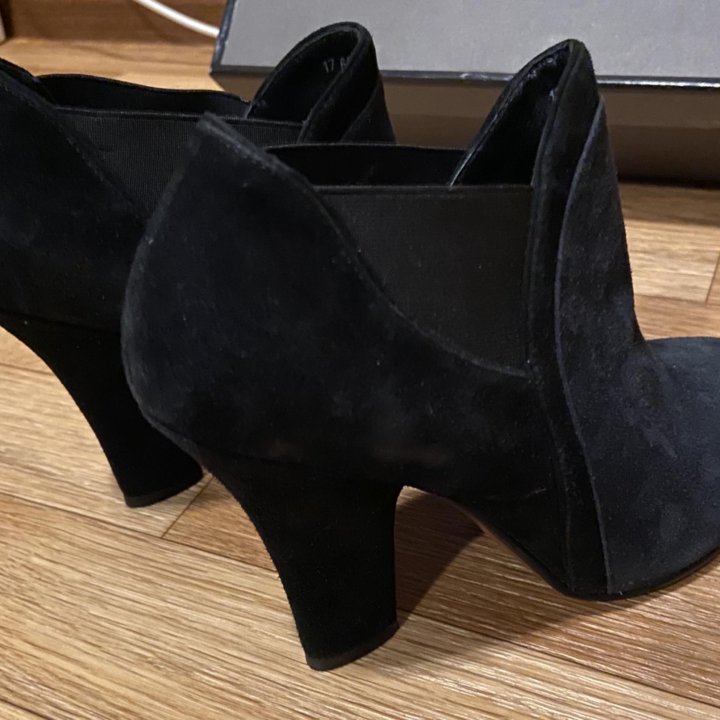 Ботильоны новые