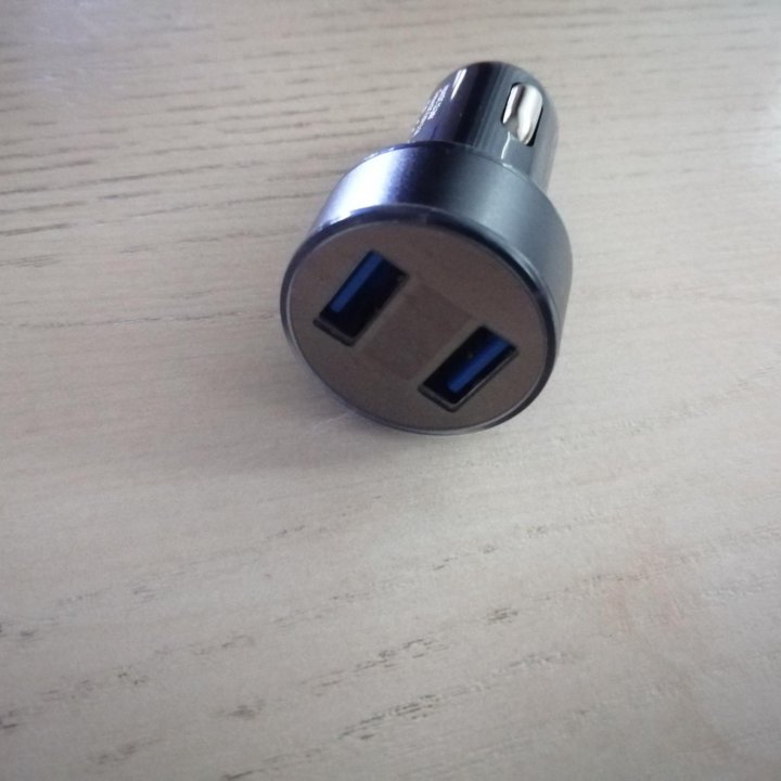 Автомобильная зарядка usb