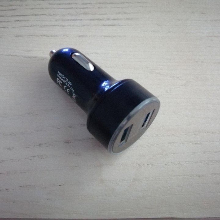 Автомобильная зарядка usb