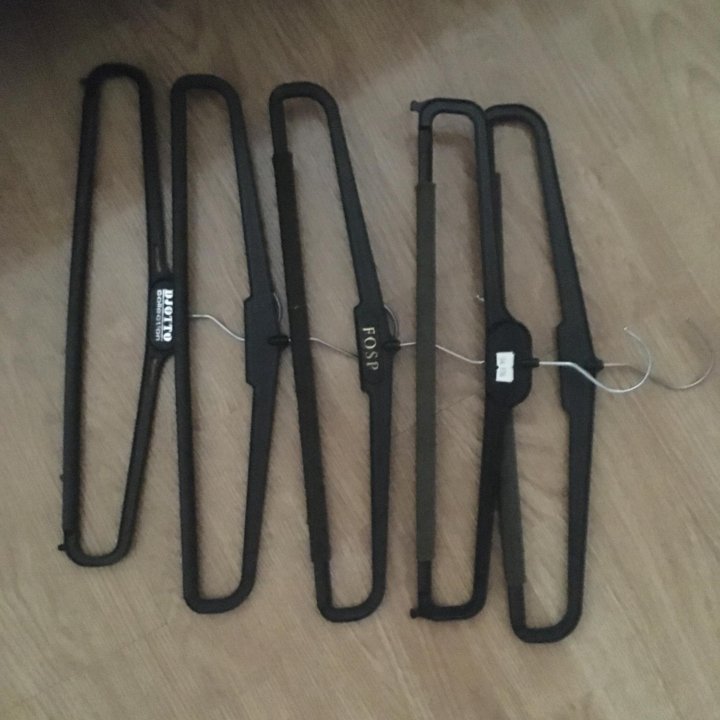 Плечики/ вешалки