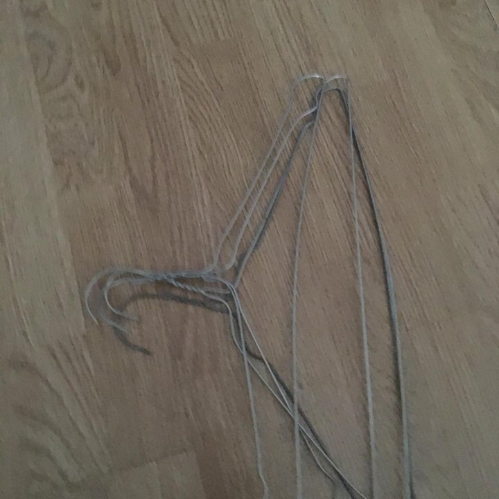 Плечики/ вешалки