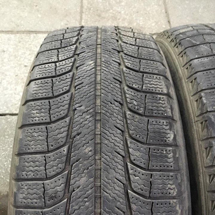 225/65R17 Michelin Latitude X-Ice Xi2 (№107)