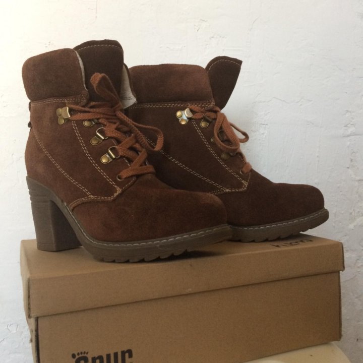 Зимние ботинки