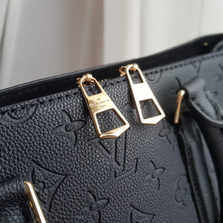 Сумка Louis Vuitton