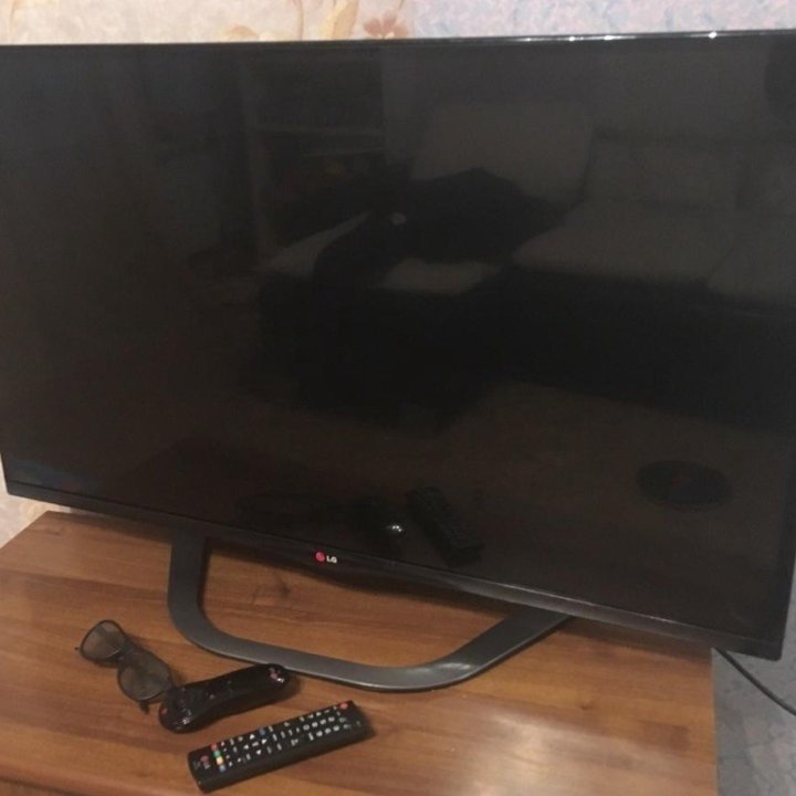 LG 32LA660-ZA, Full-HD, SmartTV, 3D, Wi-fi, DVB-T2