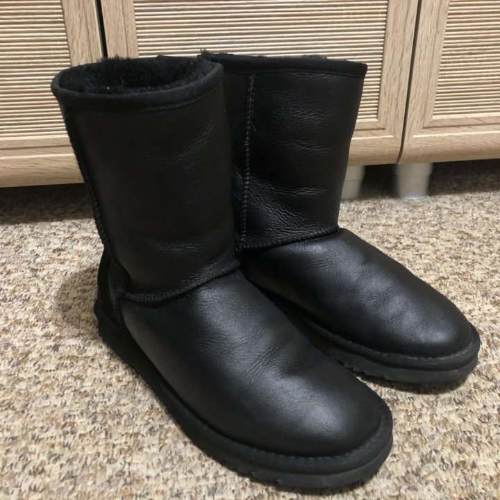 Зимние угги Ugg