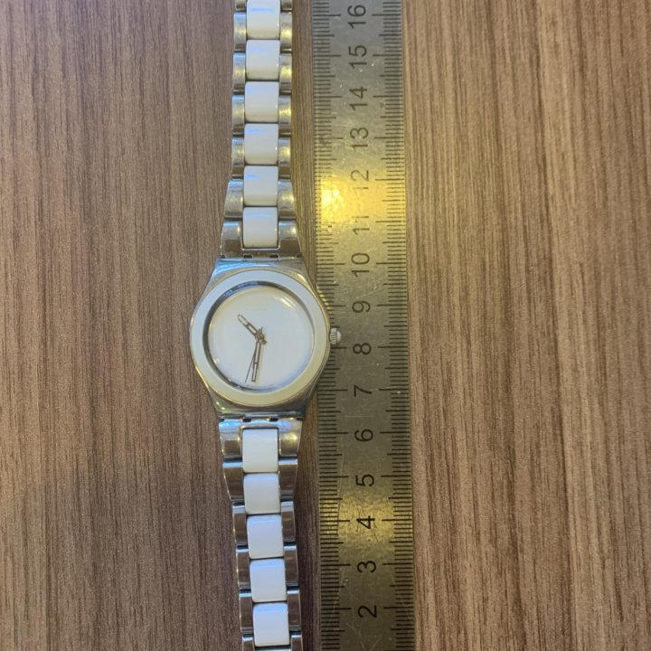 Часы Swatch