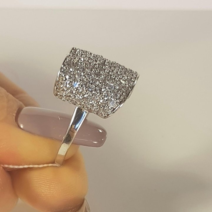 Кольцо женское