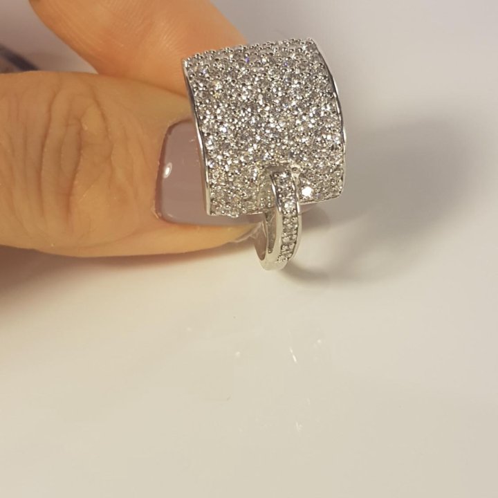 Кольцо женское