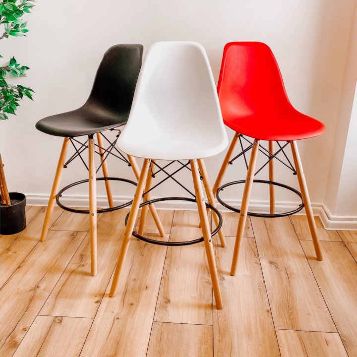 Барные стулья Eames в наличии