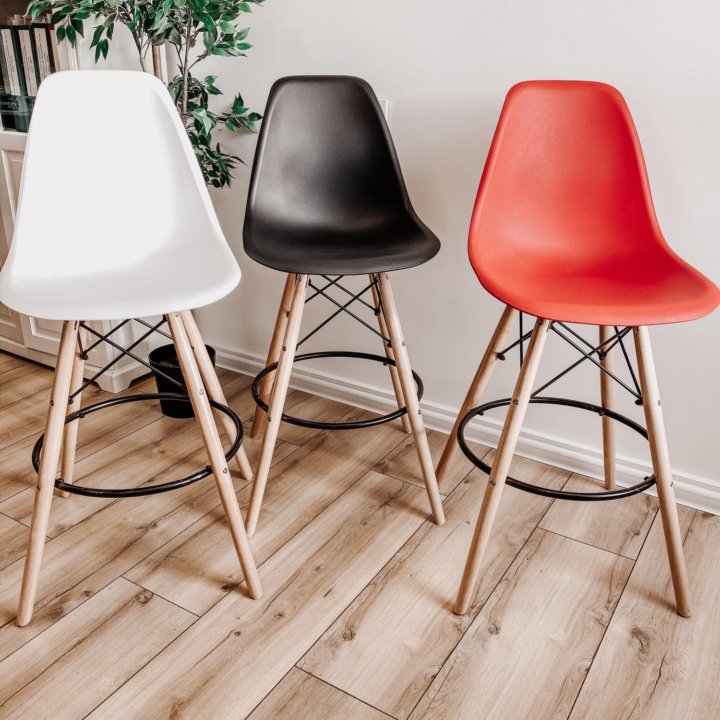 Барные стулья Eames в наличии