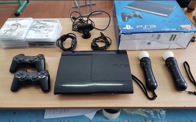 Sony PlayStation 3 slim 500gb 44 игры gta 5