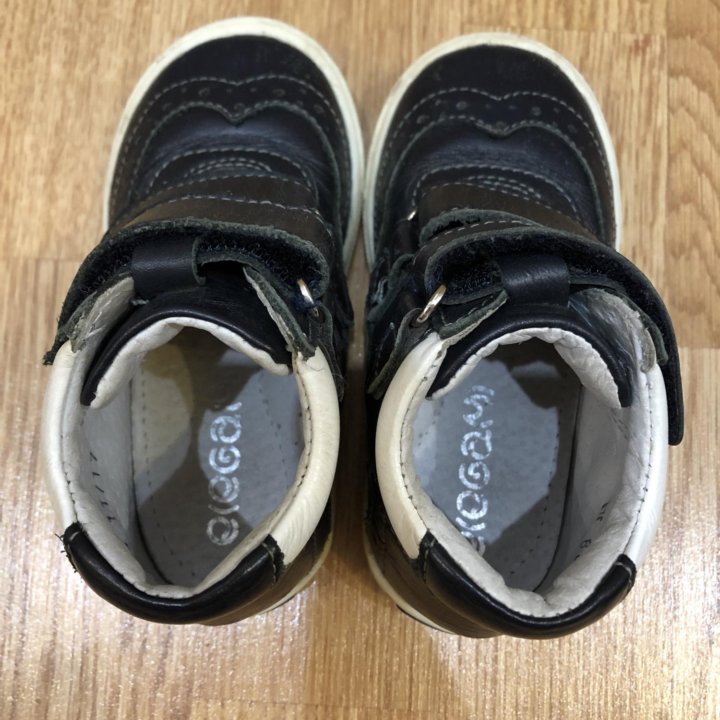 Ботинки elegami