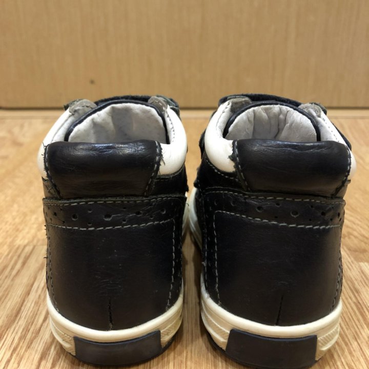 Ботинки elegami