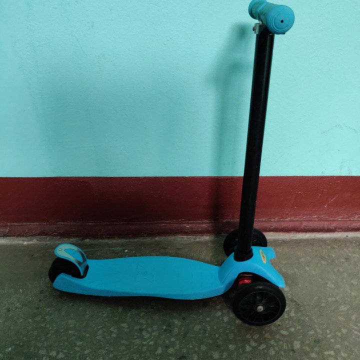 Детский самокат Scooter