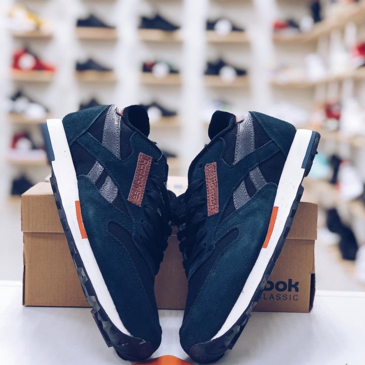  Кроссовки Reebok