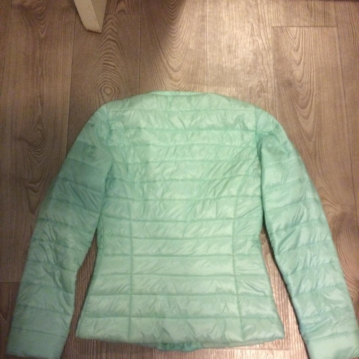 Легкая куртка