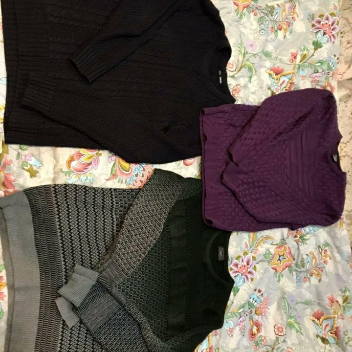 Свитер 3 шт.