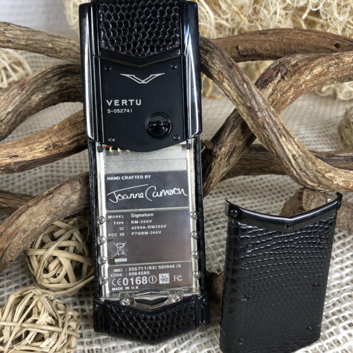 Телефон Vertu Signature SD Iguana Black Ultimate
