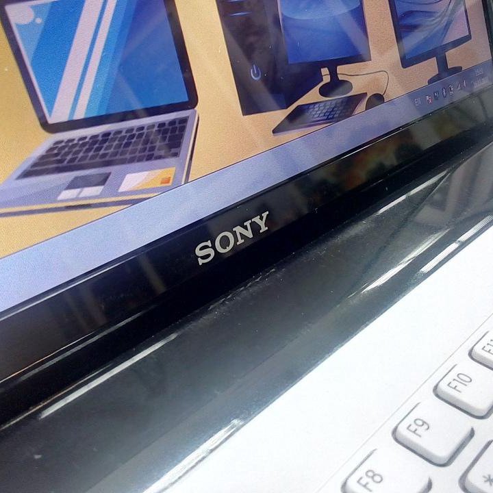 Ноутбук Sony Vaio SVE15