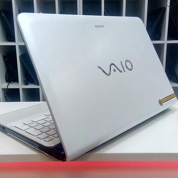 Ноутбук Sony Vaio SVE15