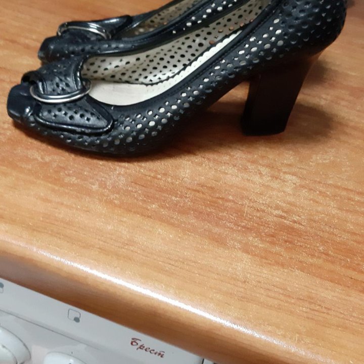 Туфли 34 размер.