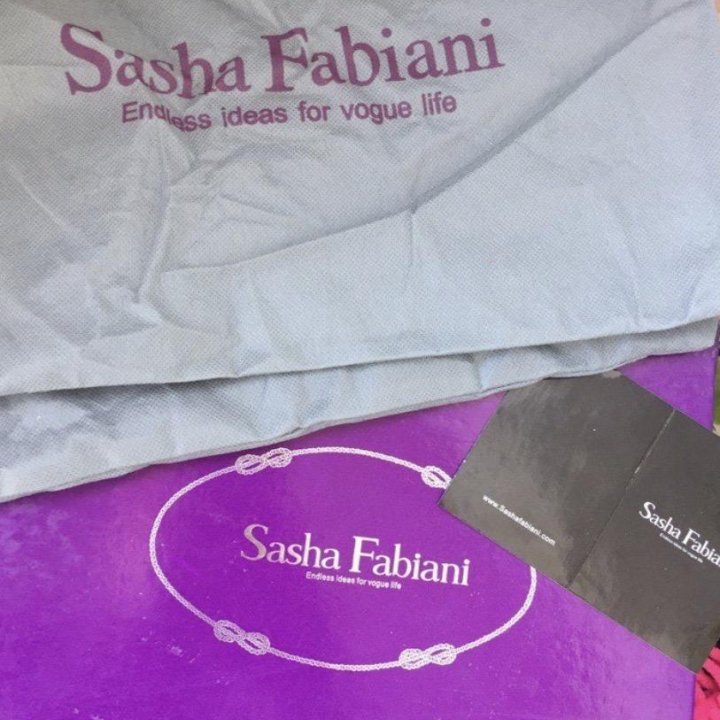 Туфли синие лакированные Sasha Fabiani