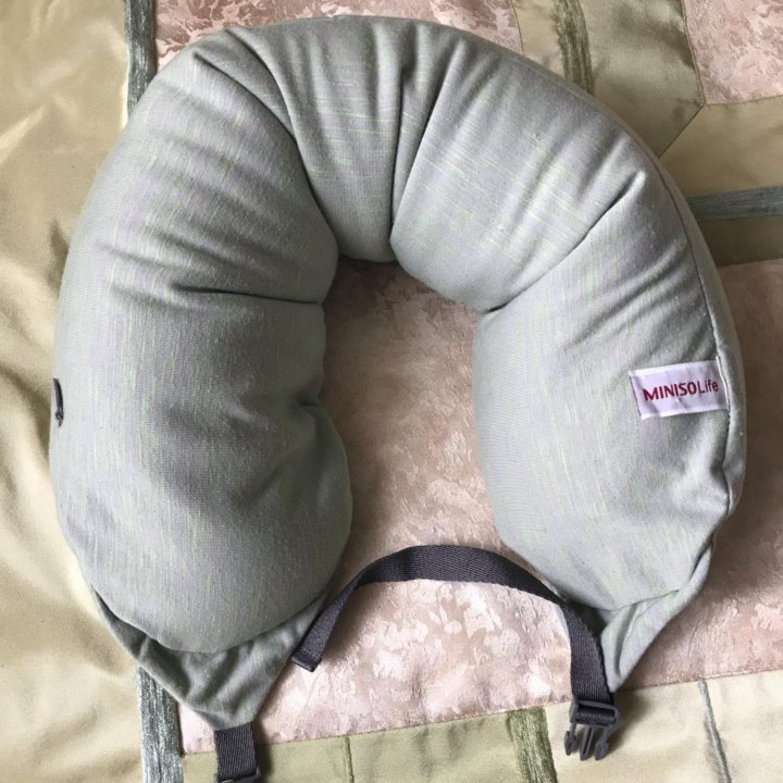Подушка для сна в самолёте