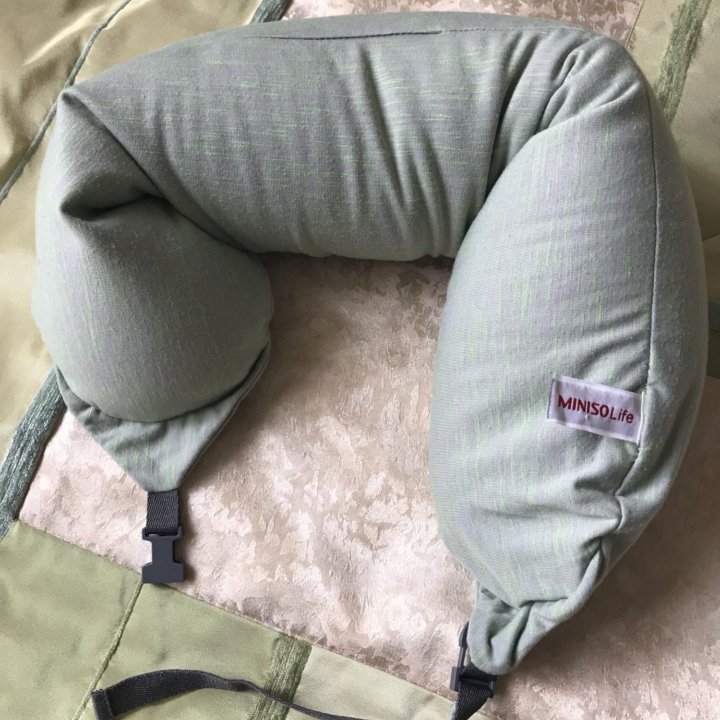 Подушка для сна в самолёте