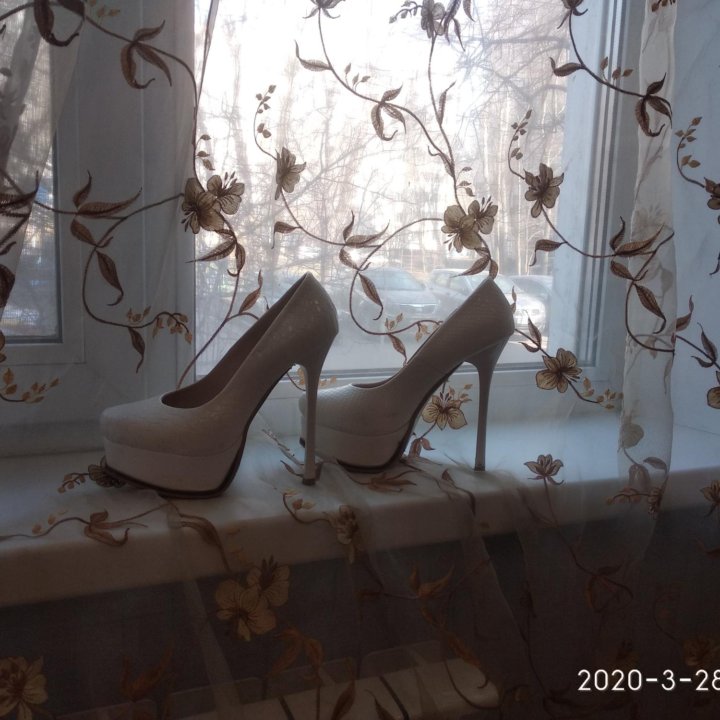 Туфли свадебные белые