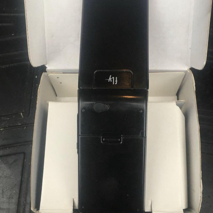 Телефон «FLY»